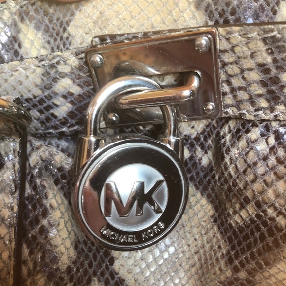 AUTH. Michael Kors Python Snakeskin Set - Picture 3 of 5
